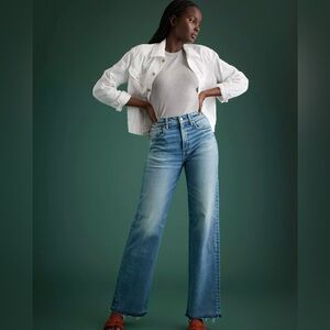 American Eagle Outfitters High-Rise Light Wash Wide Leg Jeans